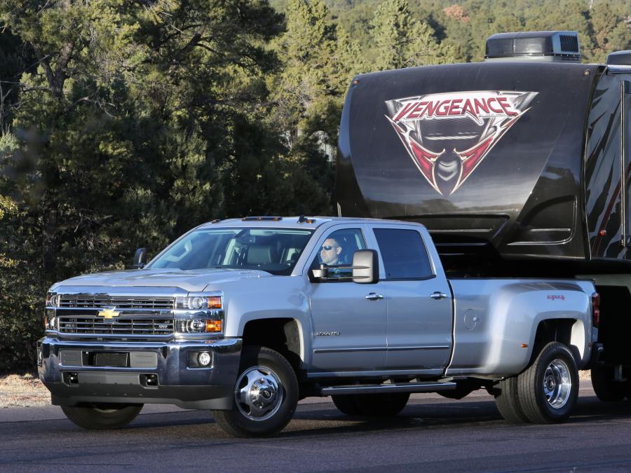  Chevrolet Silverado 3500 HD LTZ Crew Cab 2014 года  (фото 12 из 17)